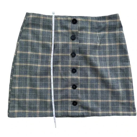 Forever 21 Plaid Mini Skirt trendy , Size small - Picture 6 of 7